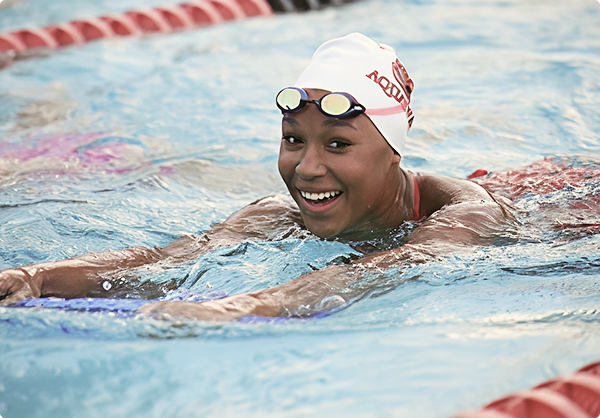 CommunityEngagement-RoseBowlAquaticsSwimmer content-image